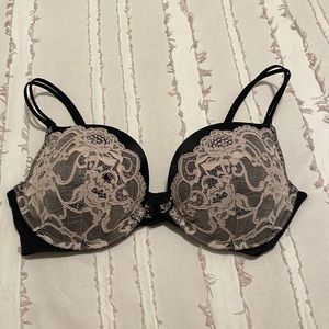 Victoria’s Secret very sexy lace push up